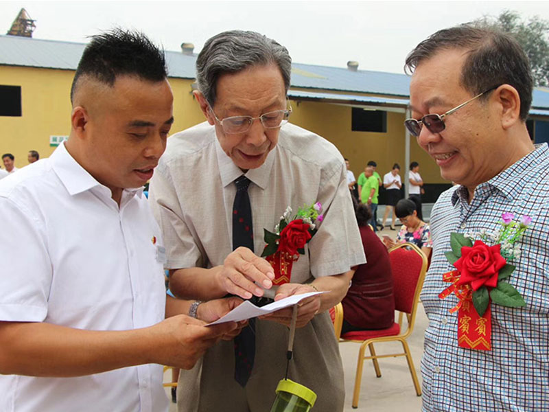 姜永嘉教授來糧好倉儲指導工作